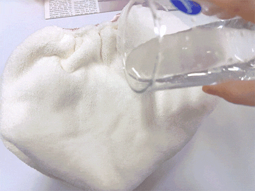 干好？10分钟轻松养成女明星「绸缎发」AG真人旗舰厅登录洗完头自然风干还是吹(图7)