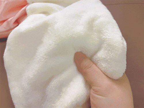 干好？10分钟轻松养成女明星「绸缎发」AG真人旗舰厅登录洗完头自然风干还是吹(图15)